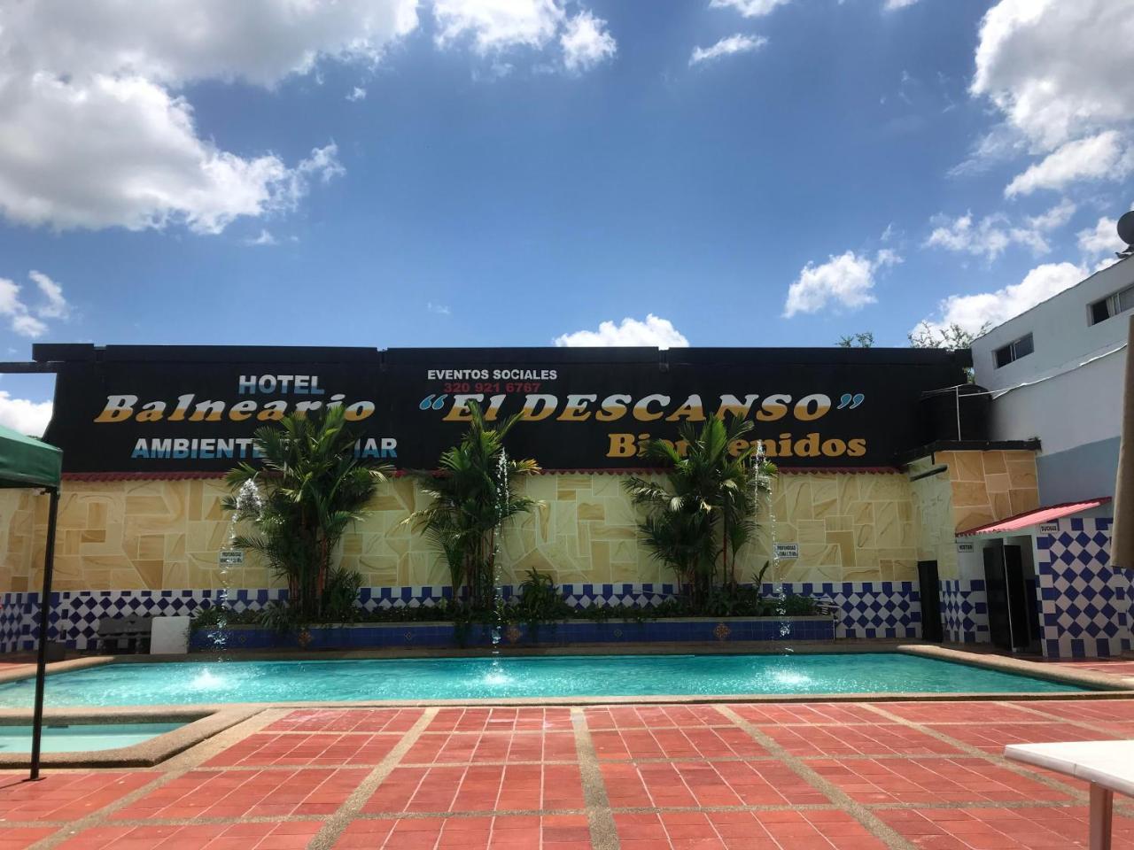 Hotel Y Balneario El Descanso Villavicencio Esterno foto