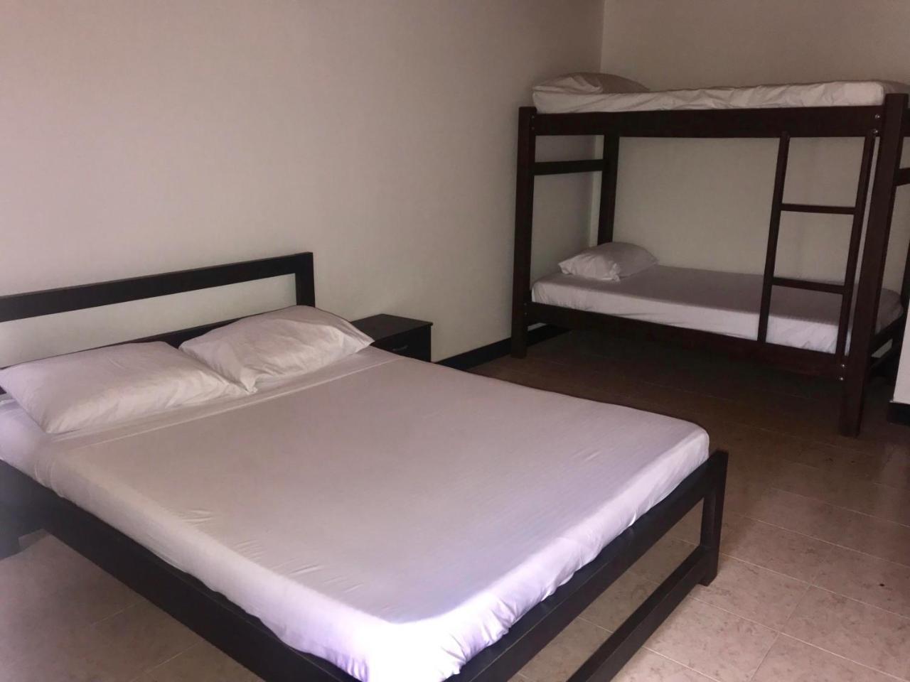 Hotel Y Balneario El Descanso Villavicencio Esterno foto