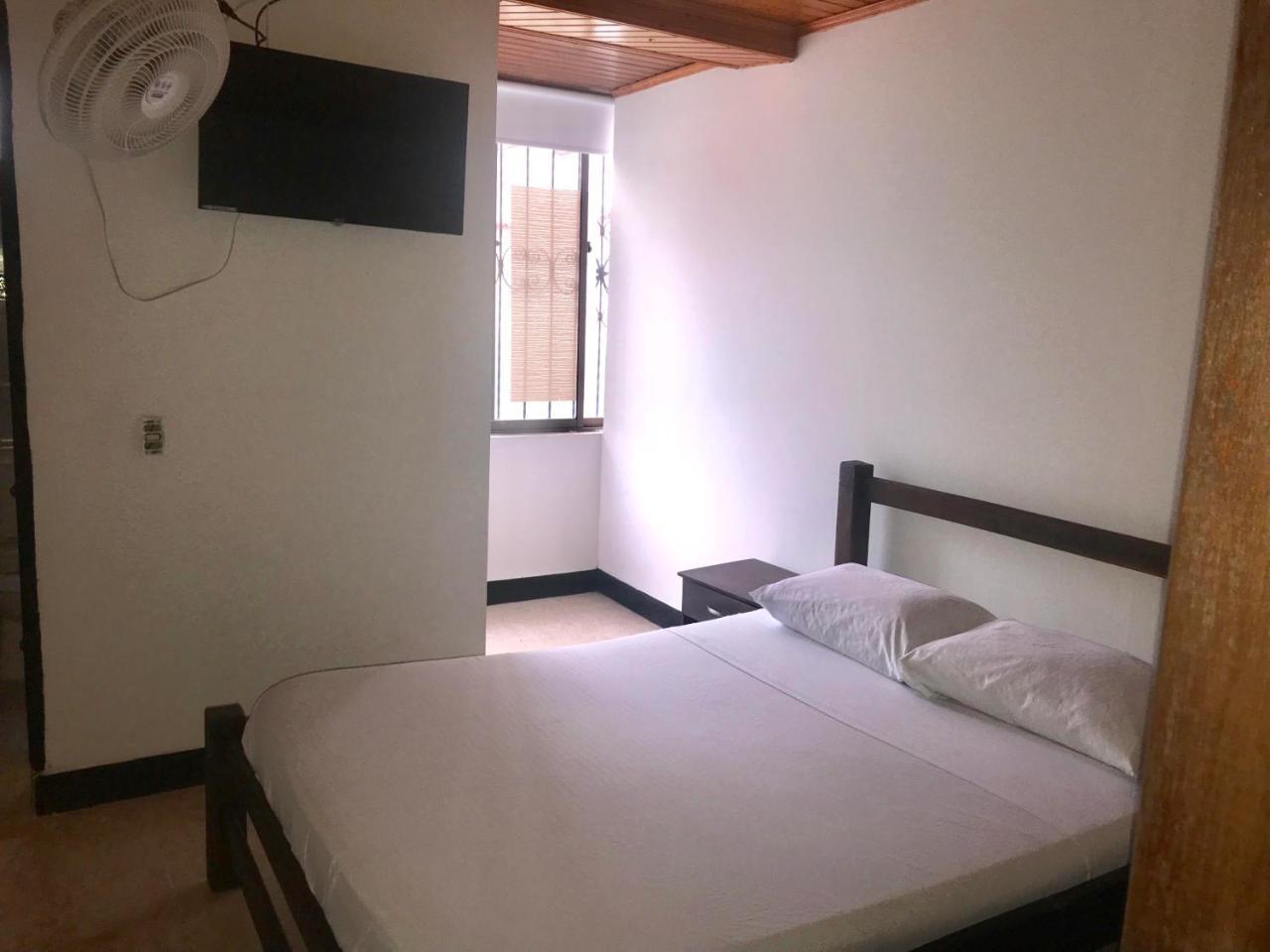 Hotel Y Balneario El Descanso Villavicencio Esterno foto