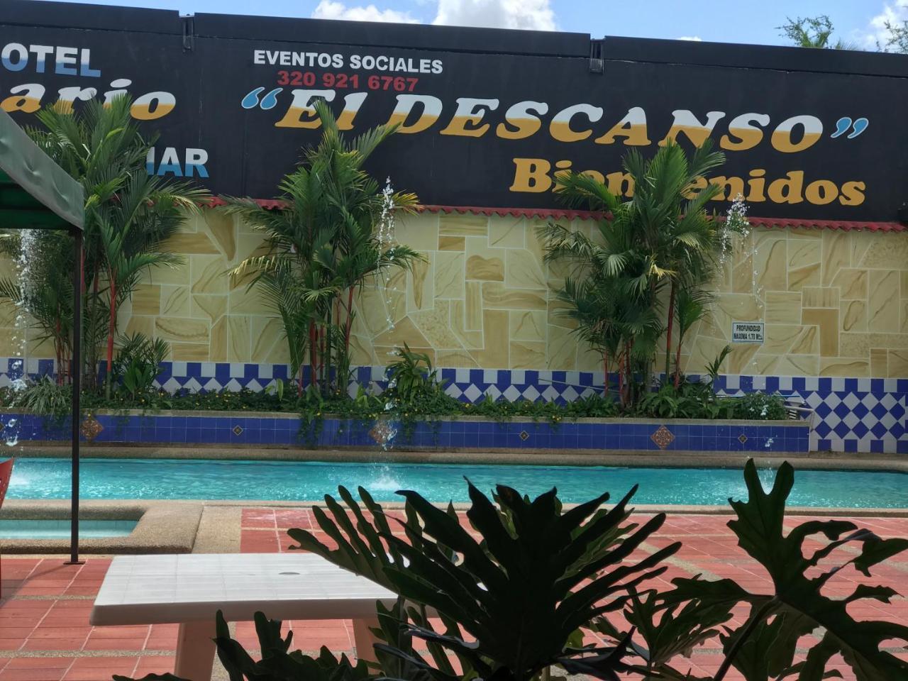 Hotel Y Balneario El Descanso Villavicencio Esterno foto